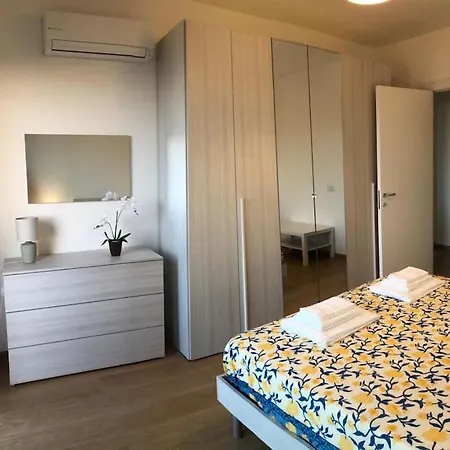 Panoramic Sport Apartment: Vista Golfo Di Кальяри